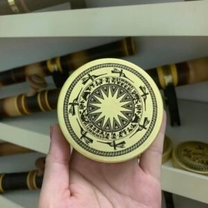 Hộp đựng thuốc lào